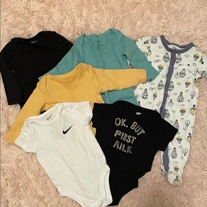 Old Navy Multi-Color Baby One-Piece Lot - Black, White, Yellow, Teal, Navy